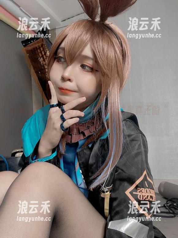 或许Umeko J的万圣节全套才是真正的“鬼”才。
